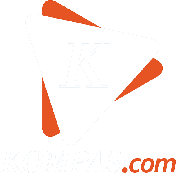 Protesters holding signs during March 4 Democracy rally outside the White House.